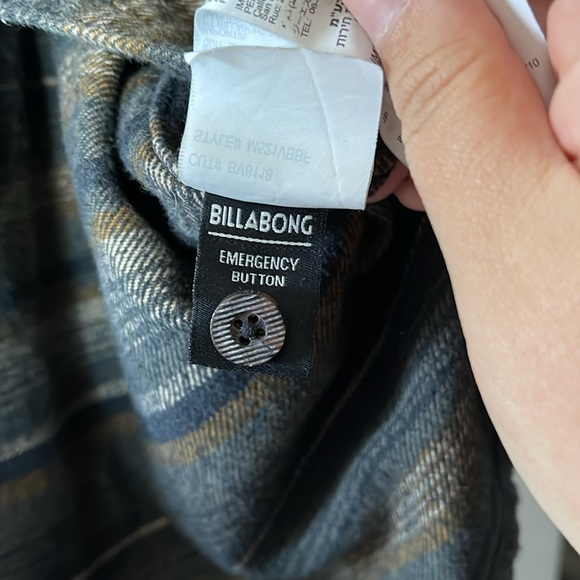 Billabong hooded flannel - Picture 3 of 6